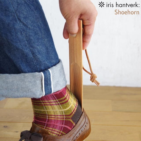Iris Hantverk Shoehorn with Leather Strap 26 cm