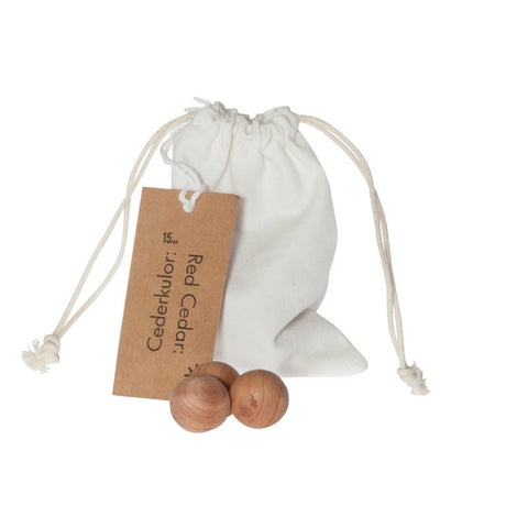 Iris Hantverk Red Cedarwood Balls – Natural Closet Freshener