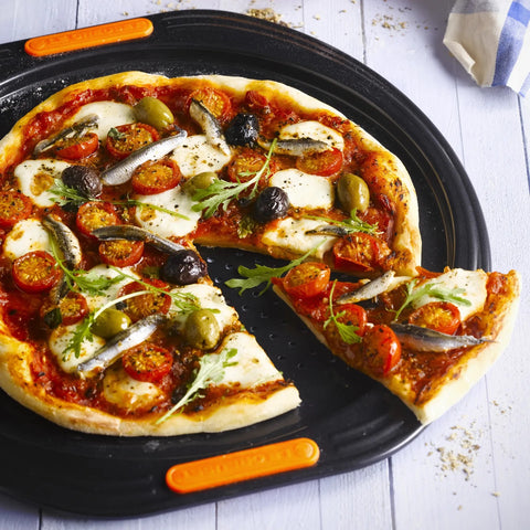Le Creuset Pizza Tray