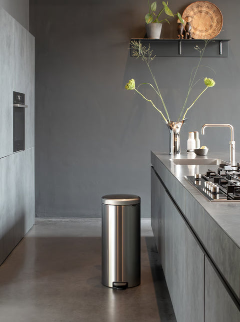 Kosh për pleshtat Brabantia NewIcon 30L prej çeliku Brilliant