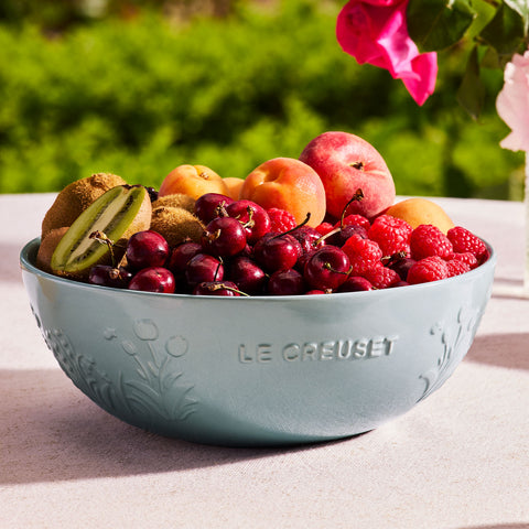 Le Creuset Jardin Relief Embossed Multi Bowl 3.6L, Sea Salt