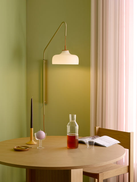 Hübsch Straight Dining Table Round Natural