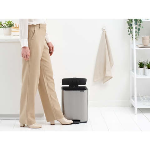 Brabantia Bo Pedal Bin, 12 L - Matt Steel Fingerprint Proof