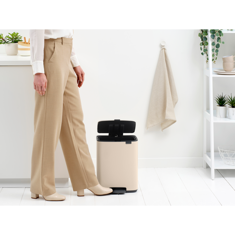 Brabantia Bo Pedal Bin, 12 L - Soft Beige