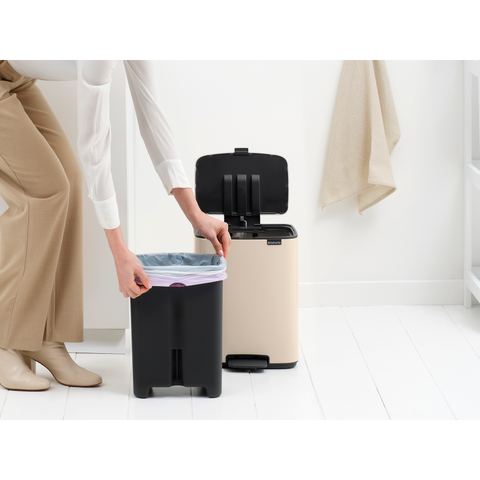 Brabantia Bo Pedal Bin, 12 L - Soft Beige