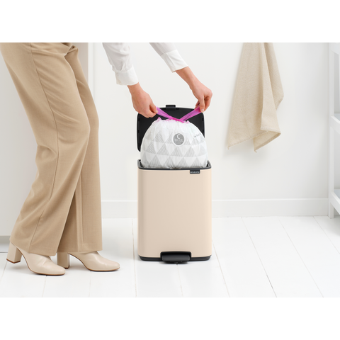 Brabantia Bo Pedal Bin, 12 L - Soft Beige