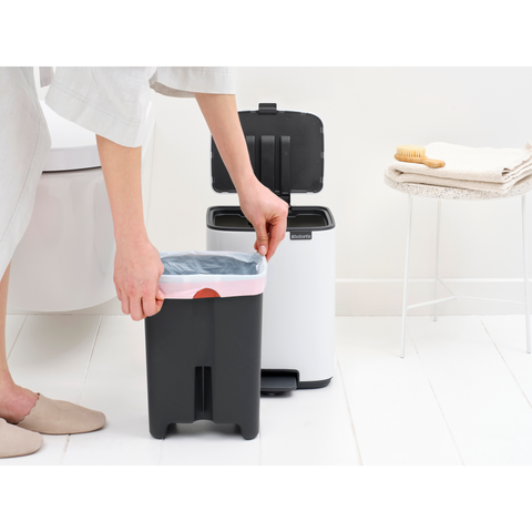 Brabantia Bo Pedal Bin, 7 L - White