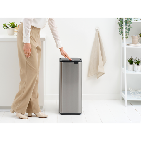 Kosh për plehrash Brabantia Bo Touch 36 litra – Çelik mat, rezistent ndaj gjurmëve të gishtërinjve