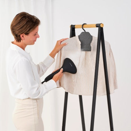 Brabantia Steam Clothes Hanger – Pepper Black