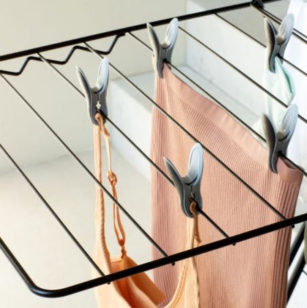 Brabantia Smart Pegs – Set of 8 (Black / Grey)