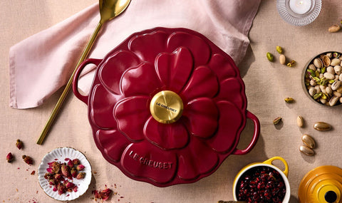 Le Creuset Cast Iron Petal Shallow Casserole Garnet 26cm / 2.2 L