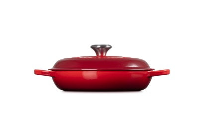 Le Creuset Cast Iron Shallow Casserole 26 cm / 2.2L Cerise