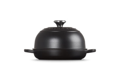 Le Creuset Cast Iron Bread Oven Satin Black 24cm / 1.4L