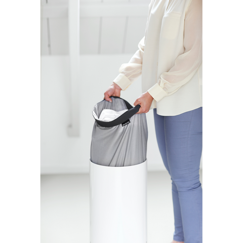 Kosh rrobash Brabantia 60 litra – i bardhë