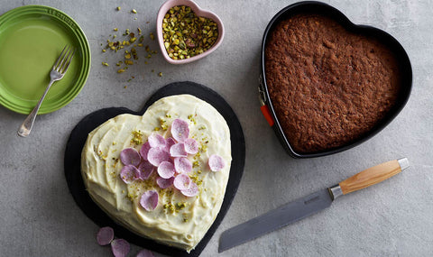 Le Creuset Heart Springform Tin, 25 cm