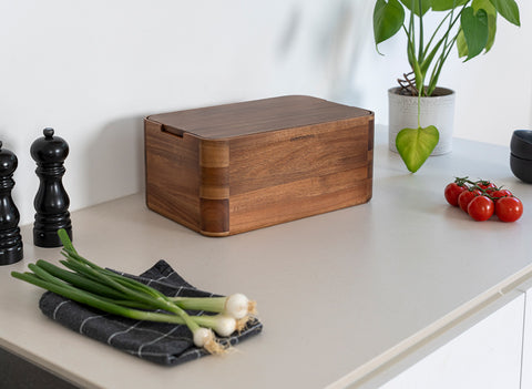 CONTINENTA Acacia Wood Bread Box