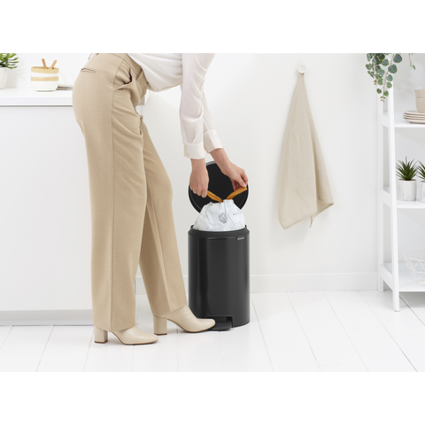Brabantia NewIcon Pedal Bin 12 Litre – Matt Black
