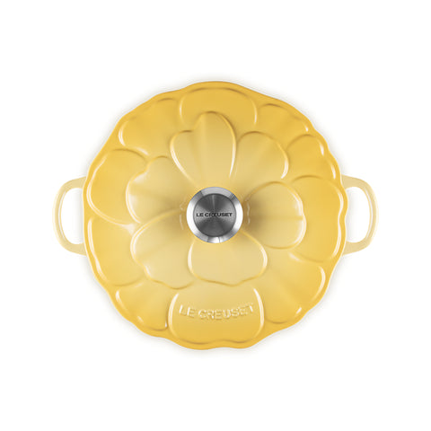 Le Creuset Cast Iron Petal Shallow Casserole Chamomile 26cm / 2.2 L